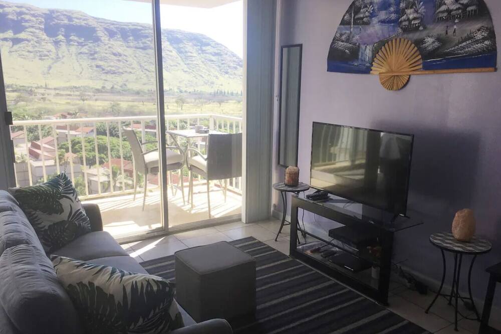 Photo of Livingroom in Makaha