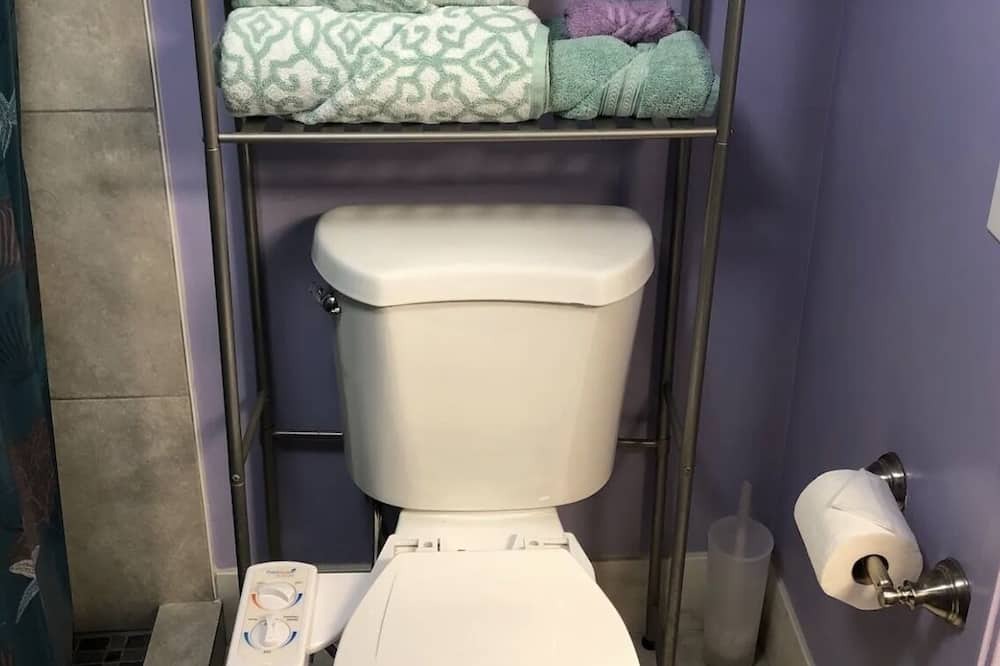 Photo of Bathroom in Makaha