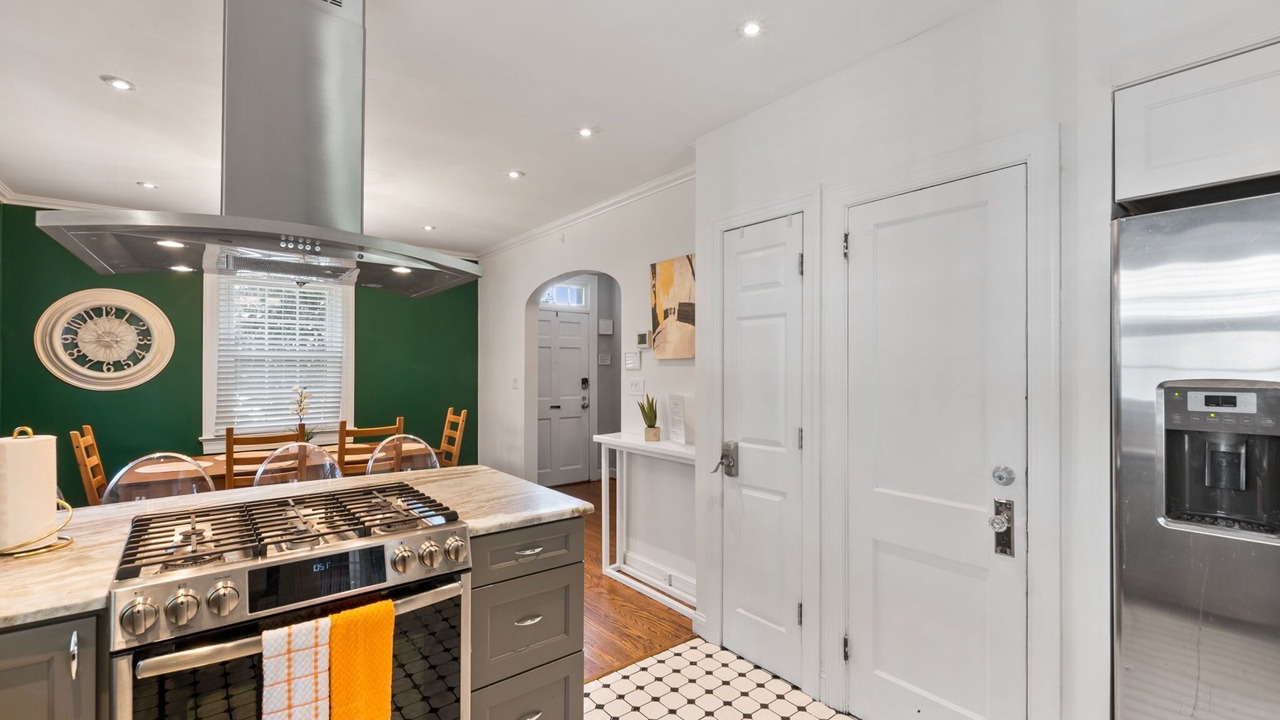 Photo of Kitchen in Potomac West