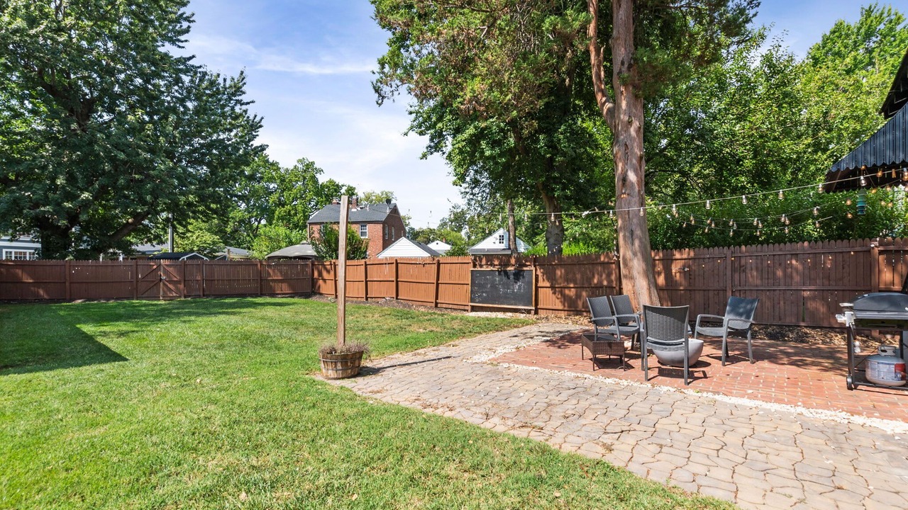 Photo of Outdoor in Potomac West