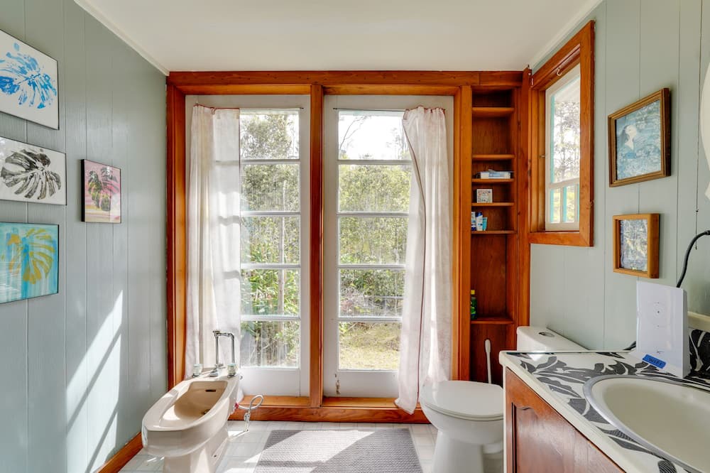 Photo of Bathroom in Ocean View