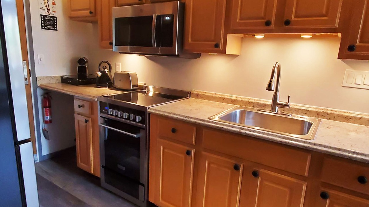 Photo of Kitchen in Kaunakakai