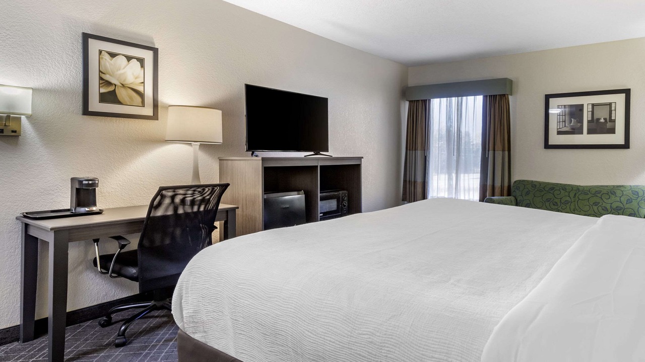 Photo of Bedroom in Arcadia