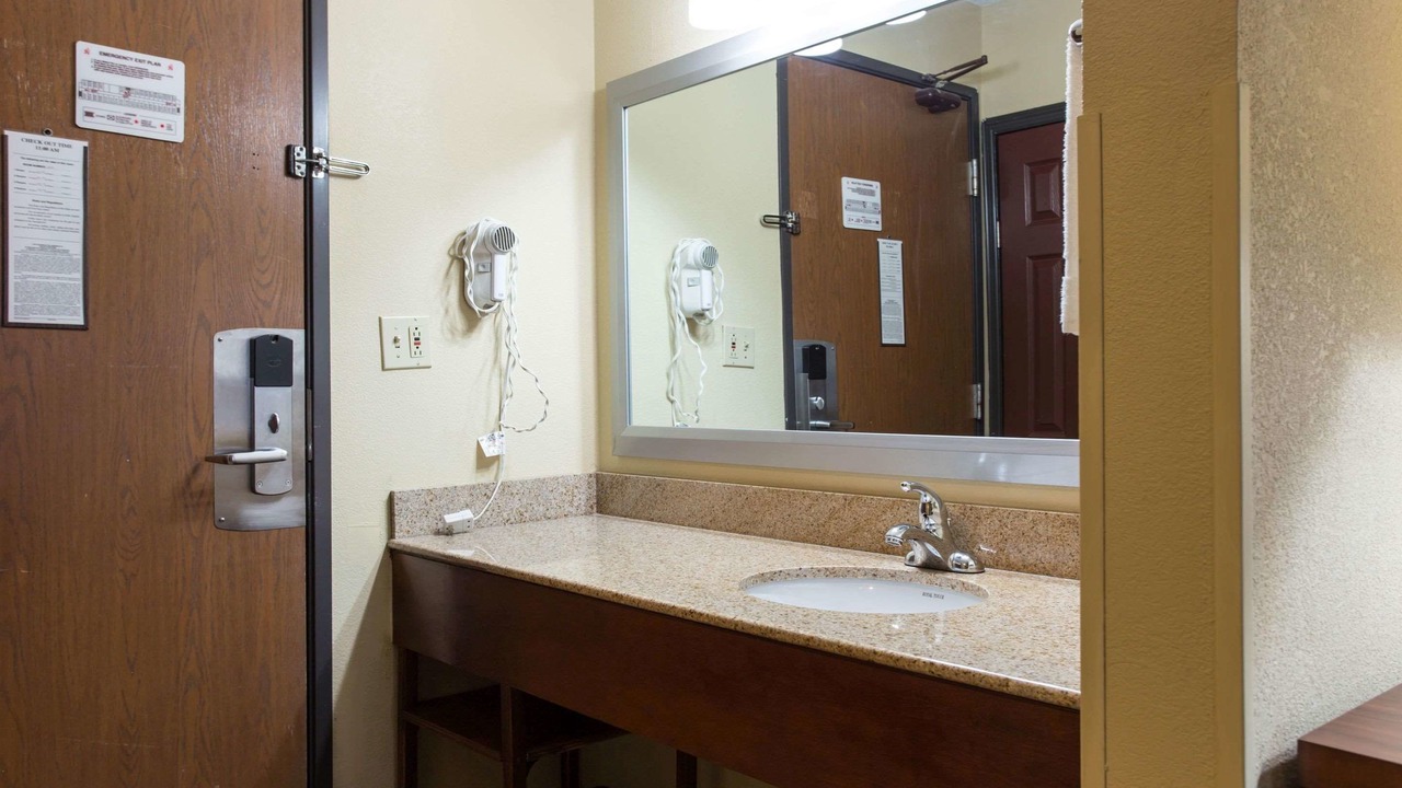 Photo of Bathroom in St. Andrews