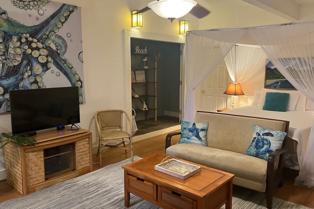 Photo of Livingroom in Kahuku