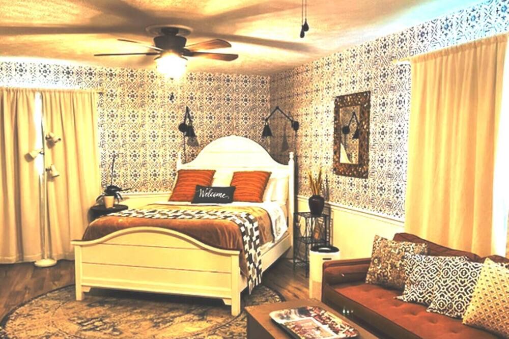 Photo of Bedroom in Aiken