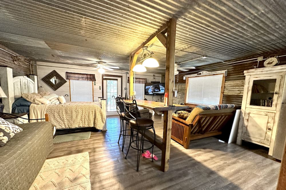 Photo of Bedroom in Goldthwaite