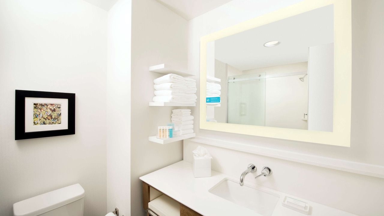 Photo of Bathroom in River District