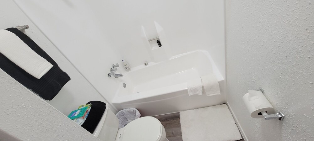 Photo of Bathroom in Dawson