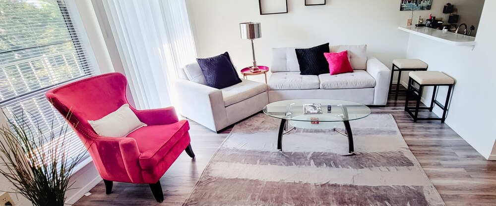 Photo of Livingroom in Dawson