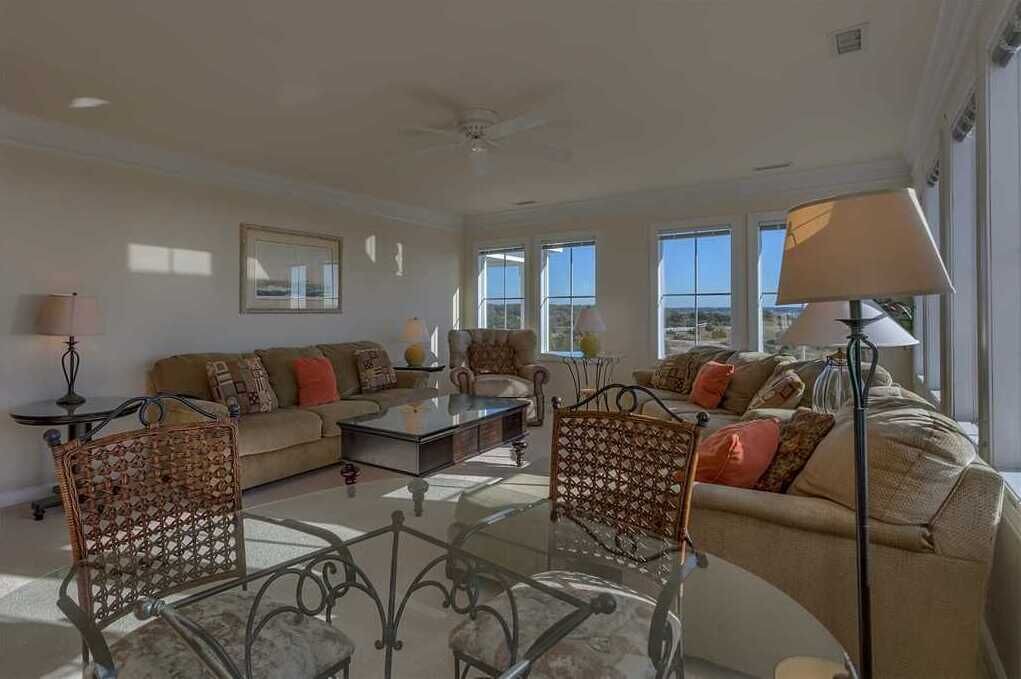 Photo of Livingroom in Holden Beach