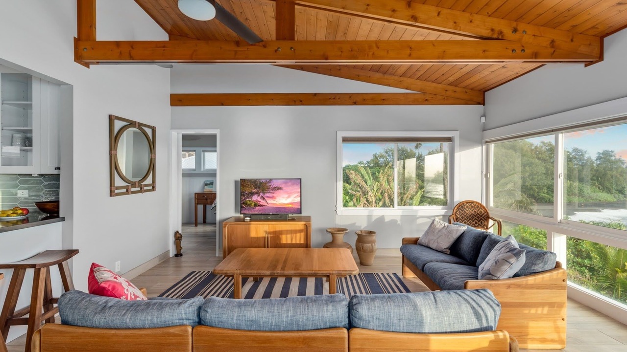 Photo of Livingroom in Hana