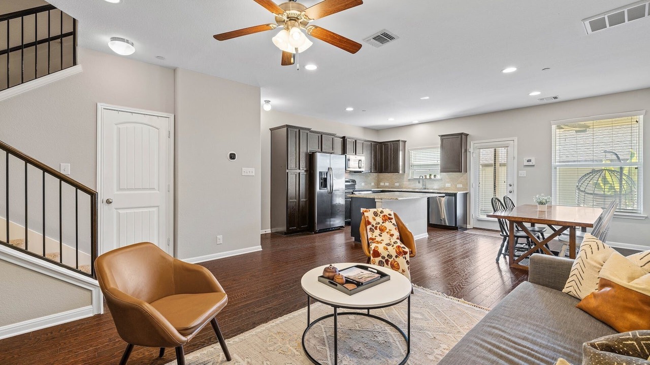 Photo of Livingroom in Leander