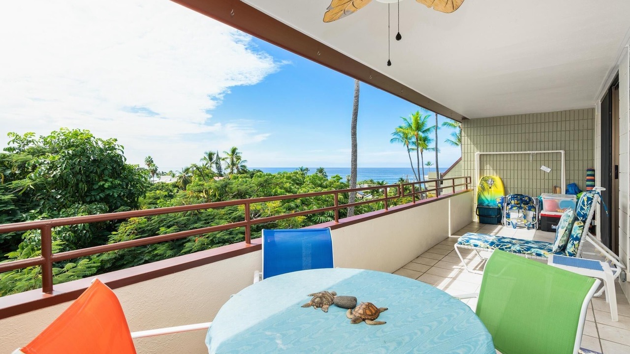 Photo of Outdoor in Kahaluu Bay