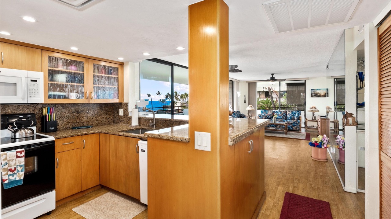 Photo of Kitchen in Kahaluu Bay