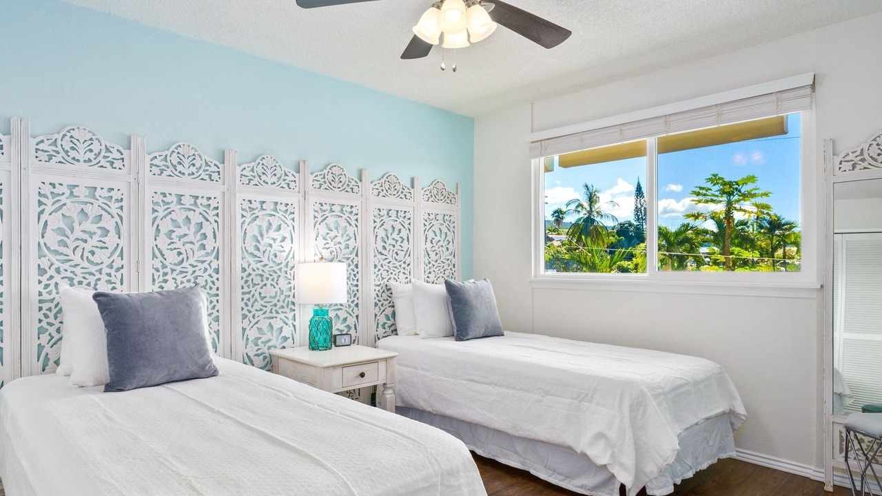 Photo of Bedroom in Kahaluu Bay