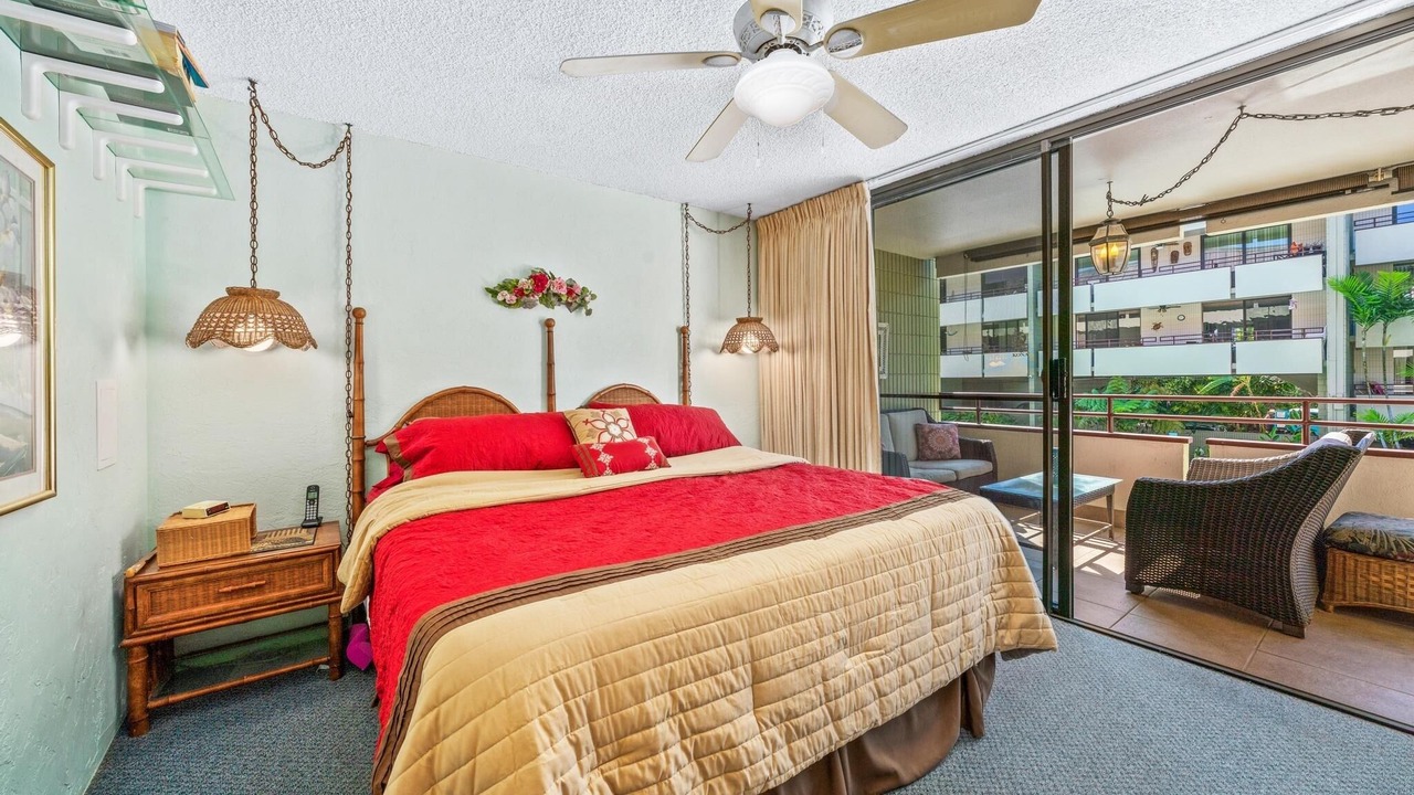 Photo of Bedroom in Kahaluu Bay