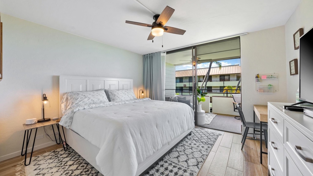 Photo of Bedroom in Kahaluu Bay