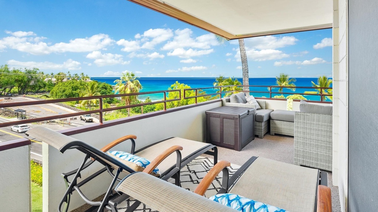 Photo of Outdoor in Kahaluu Bay