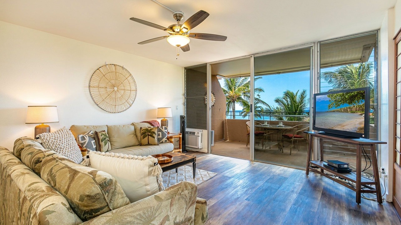 Photo of Livingroom in Maalaea