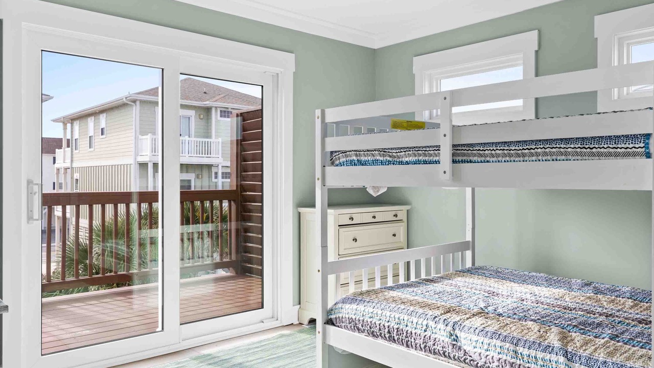 Photo of Bedroom in Ocean Isle Beach
