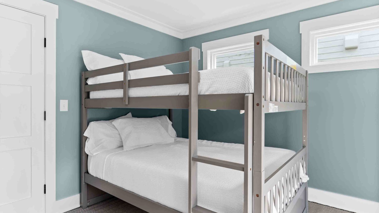Photo of Bedroom in Ocean Isle Beach