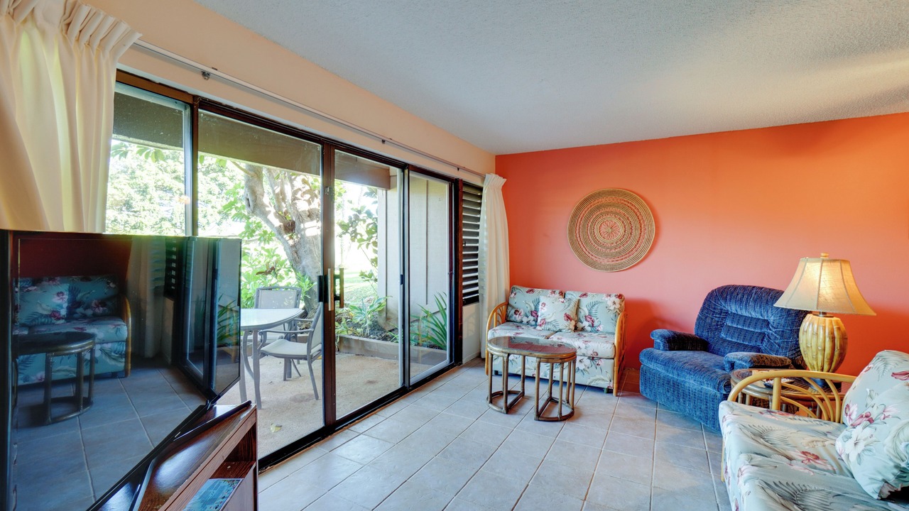 Photo of Livingroom in Maunaloa