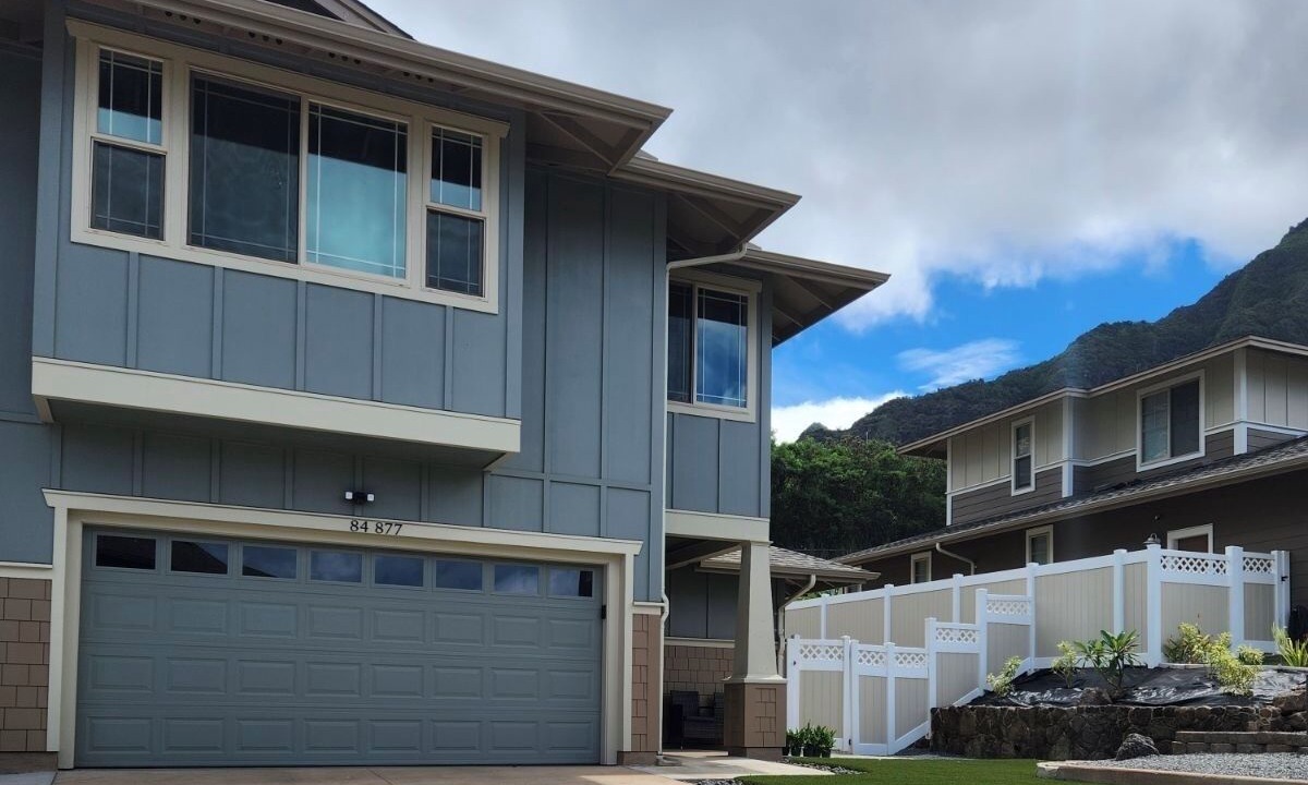 Photo of Outdoor in Makaha Valley