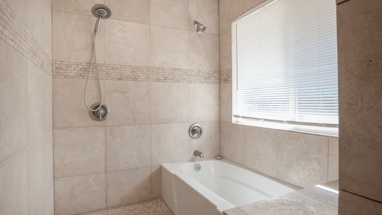 Photo of Bathroom in Kona Palisades