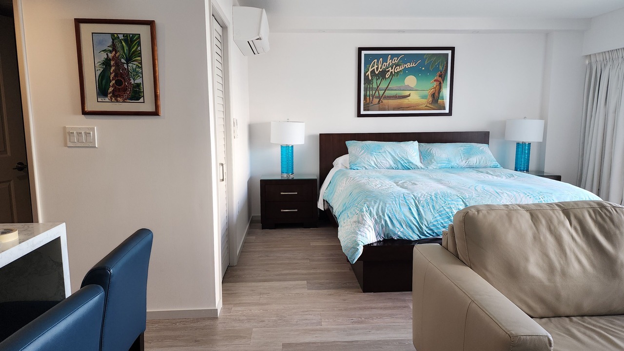 Photo of Bedroom in Waikiki
