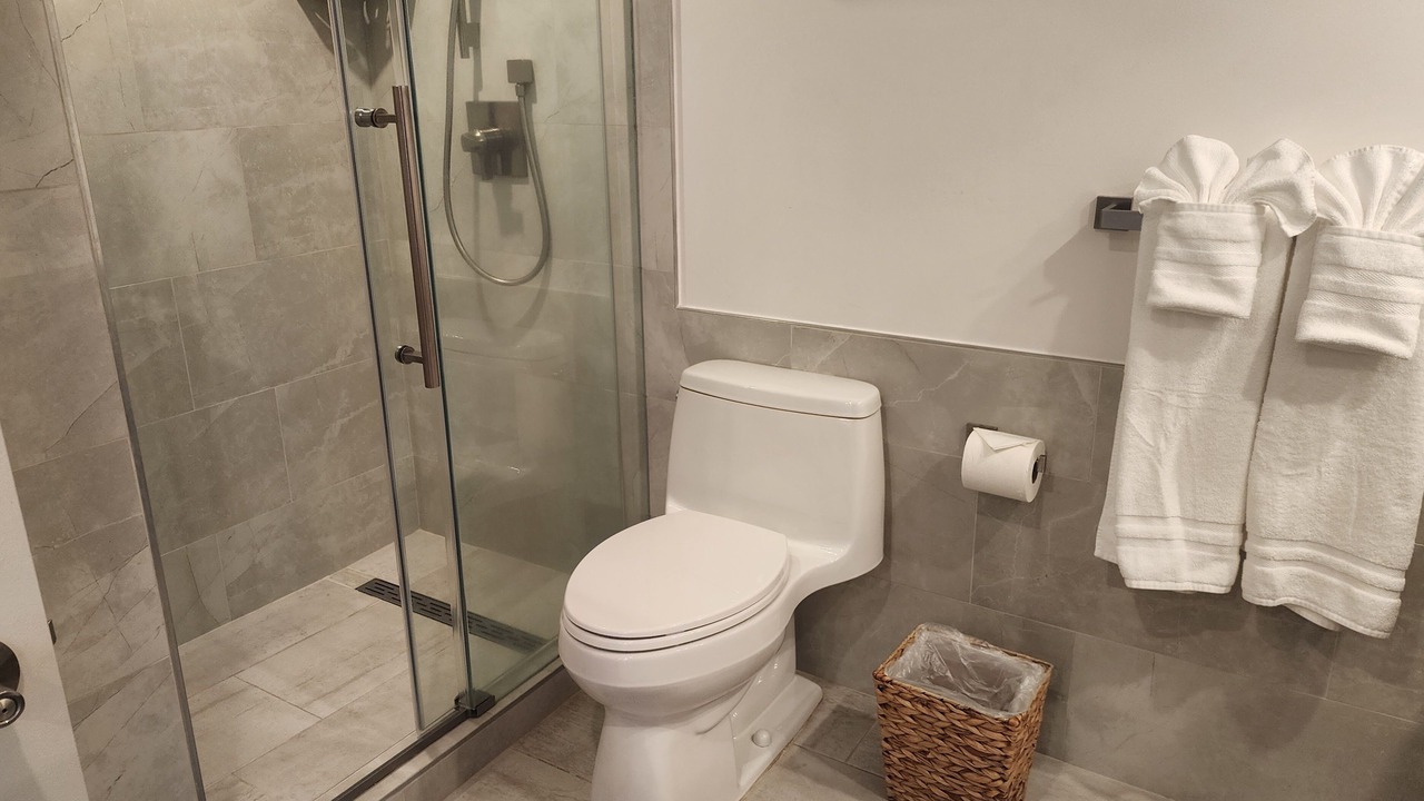 Photo of Bathroom in Waikiki
