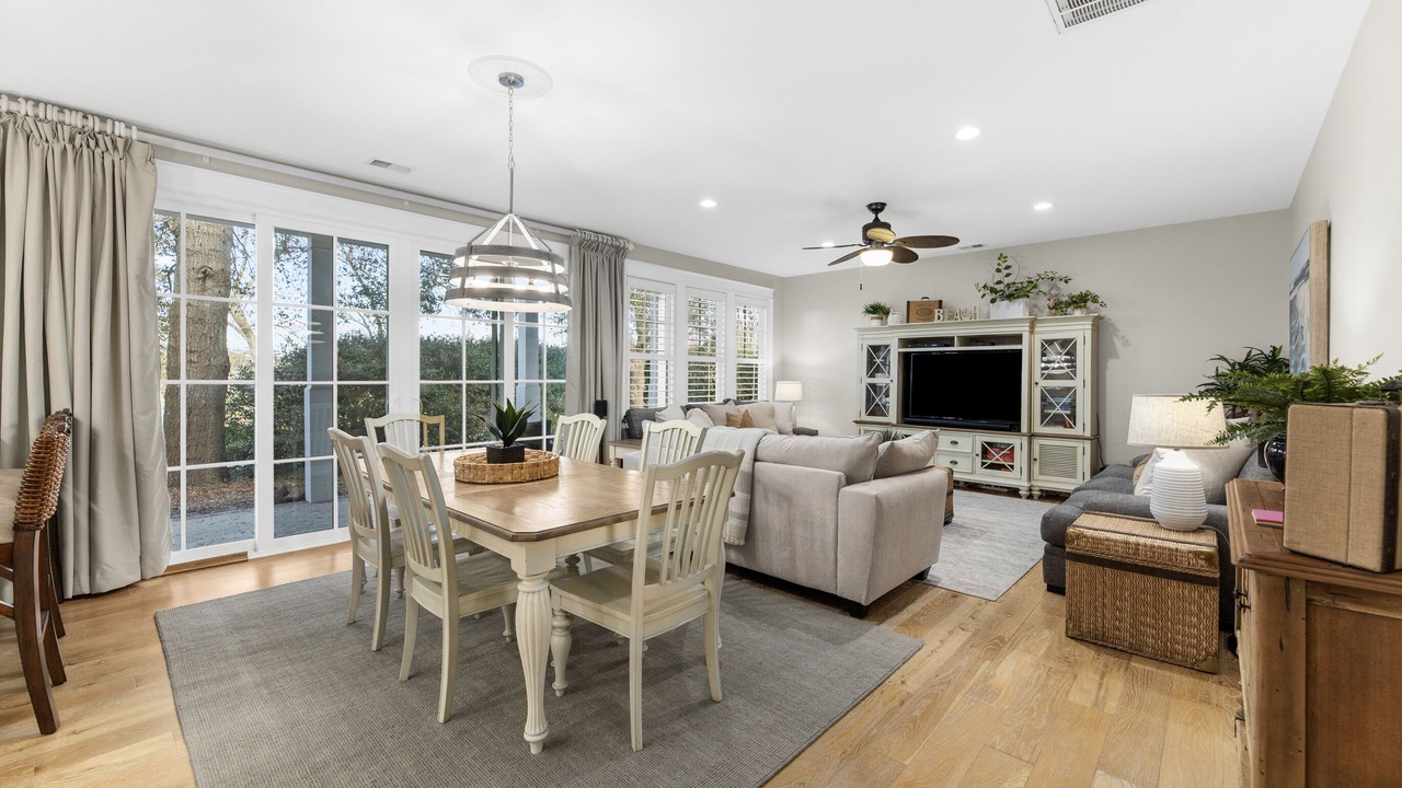 Photo of Livingroom in Windy Hill