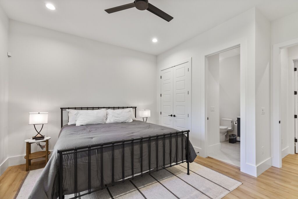 Photo of Bedroom in Seneca