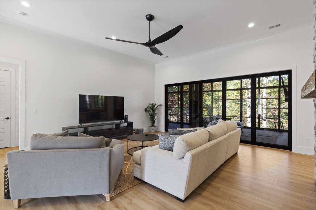Photo of Livingroom in Seneca