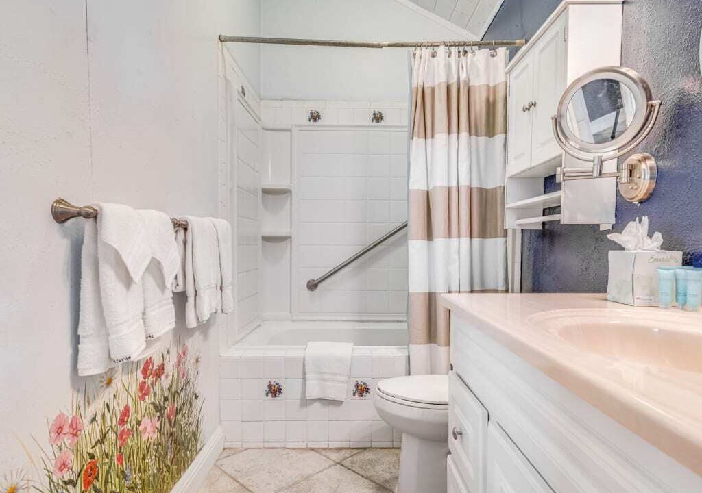 Photo of Bathroom in Kaunakakai