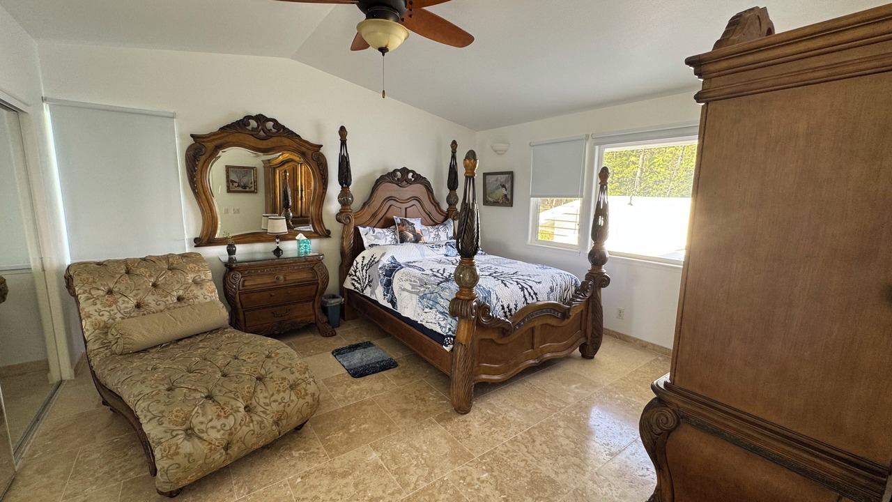 Photo of Bedroom in Kehena Beach Estates