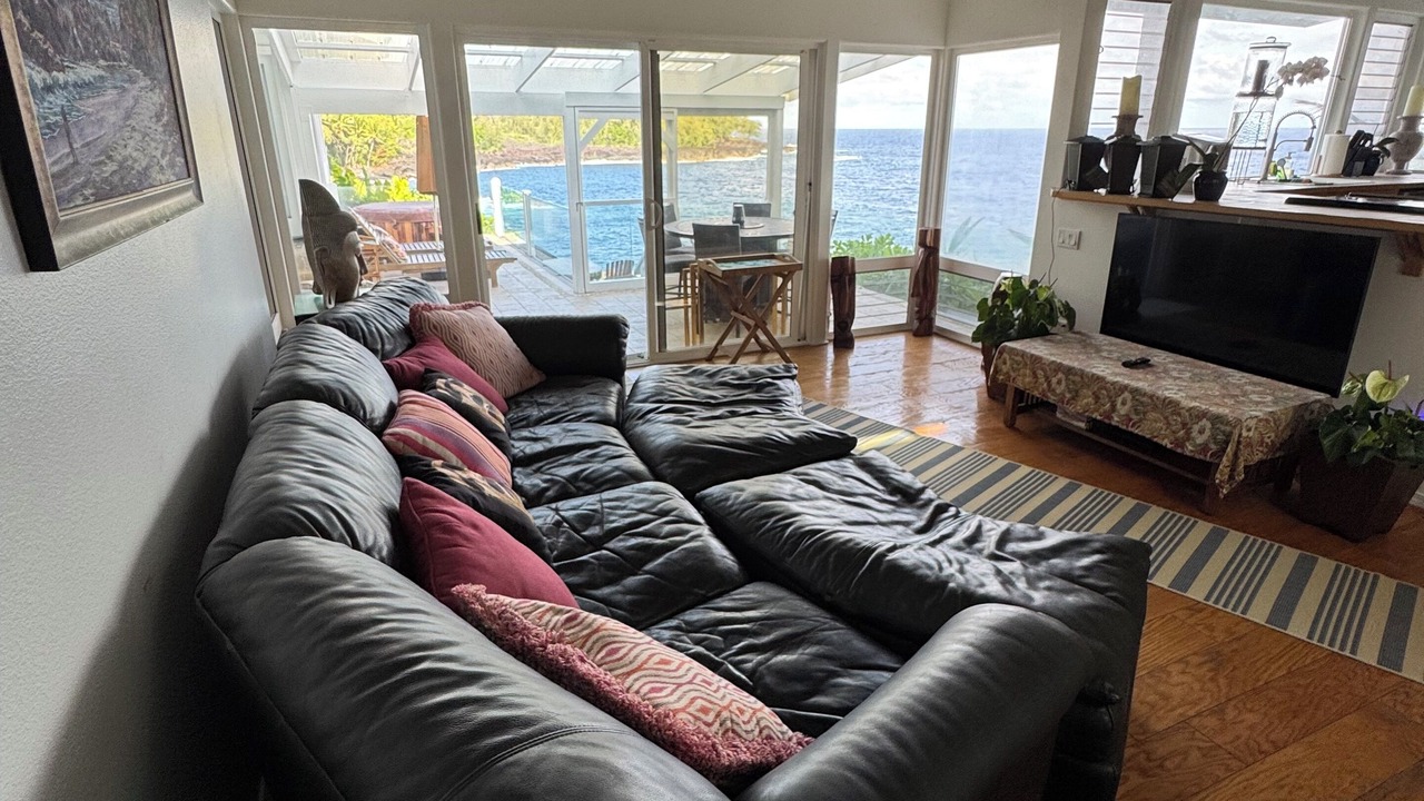 Photo of Livingroom in Kehena Beach Estates
