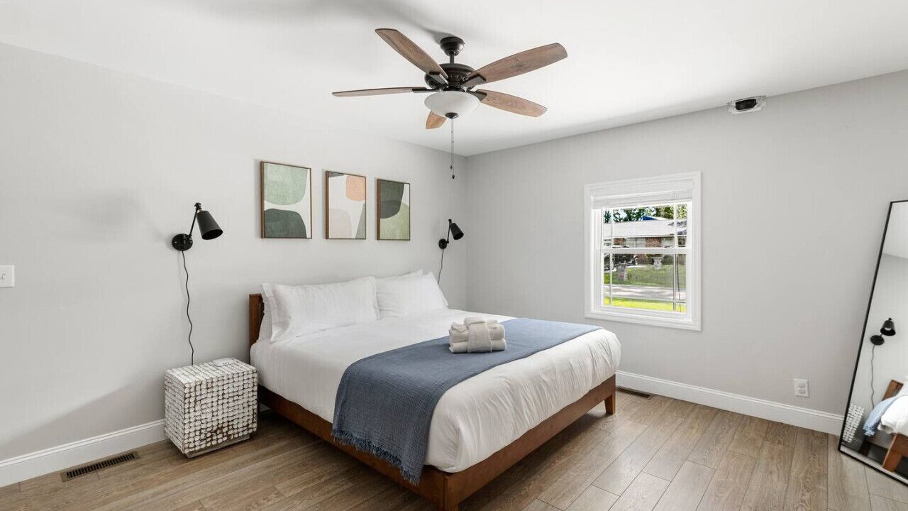Photo of Bedroom in Charleston