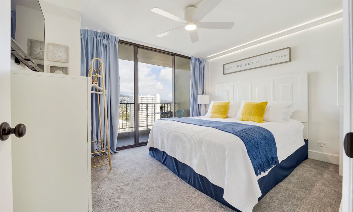 Photo of Bedroom in Waikiki