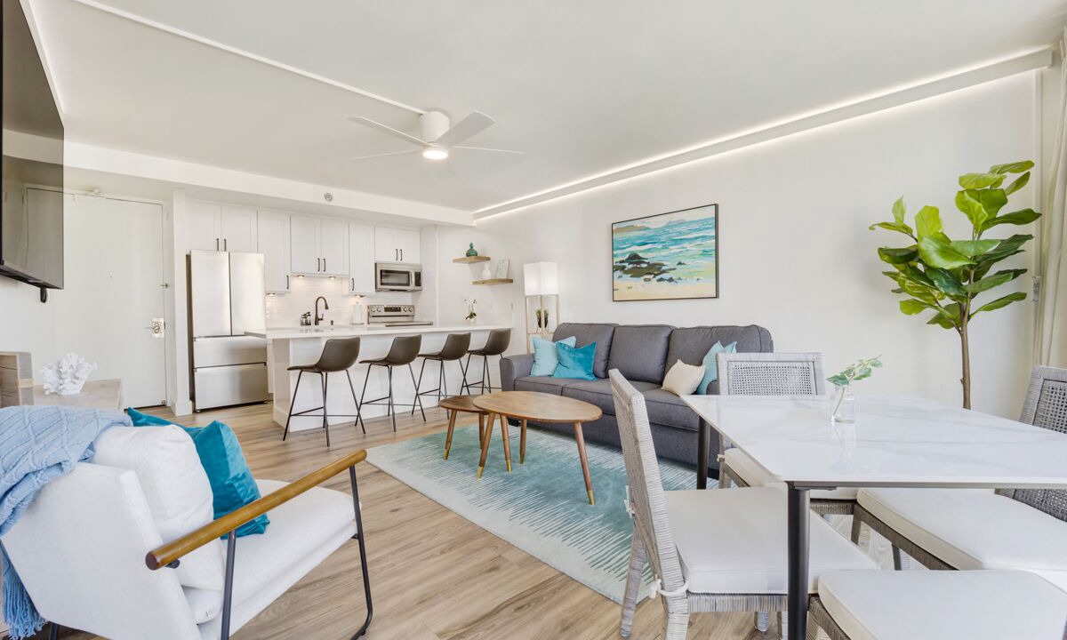 Photo of Livingroom in Waikiki
