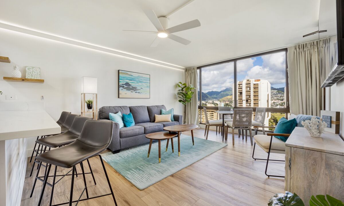 Photo of Livingroom in Waikiki