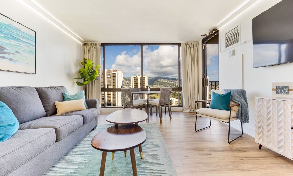 Photo of Livingroom in Waikiki