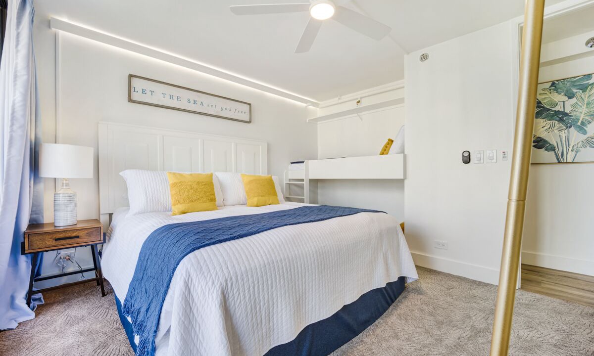 Photo of Bedroom in Waikiki