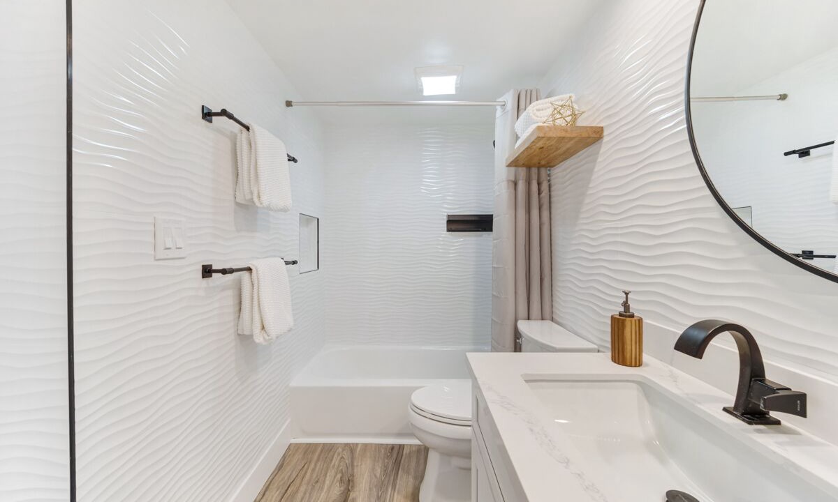 Photo of Bathroom in Waikiki