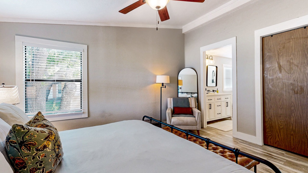 Photo of Bedroom in Burnet