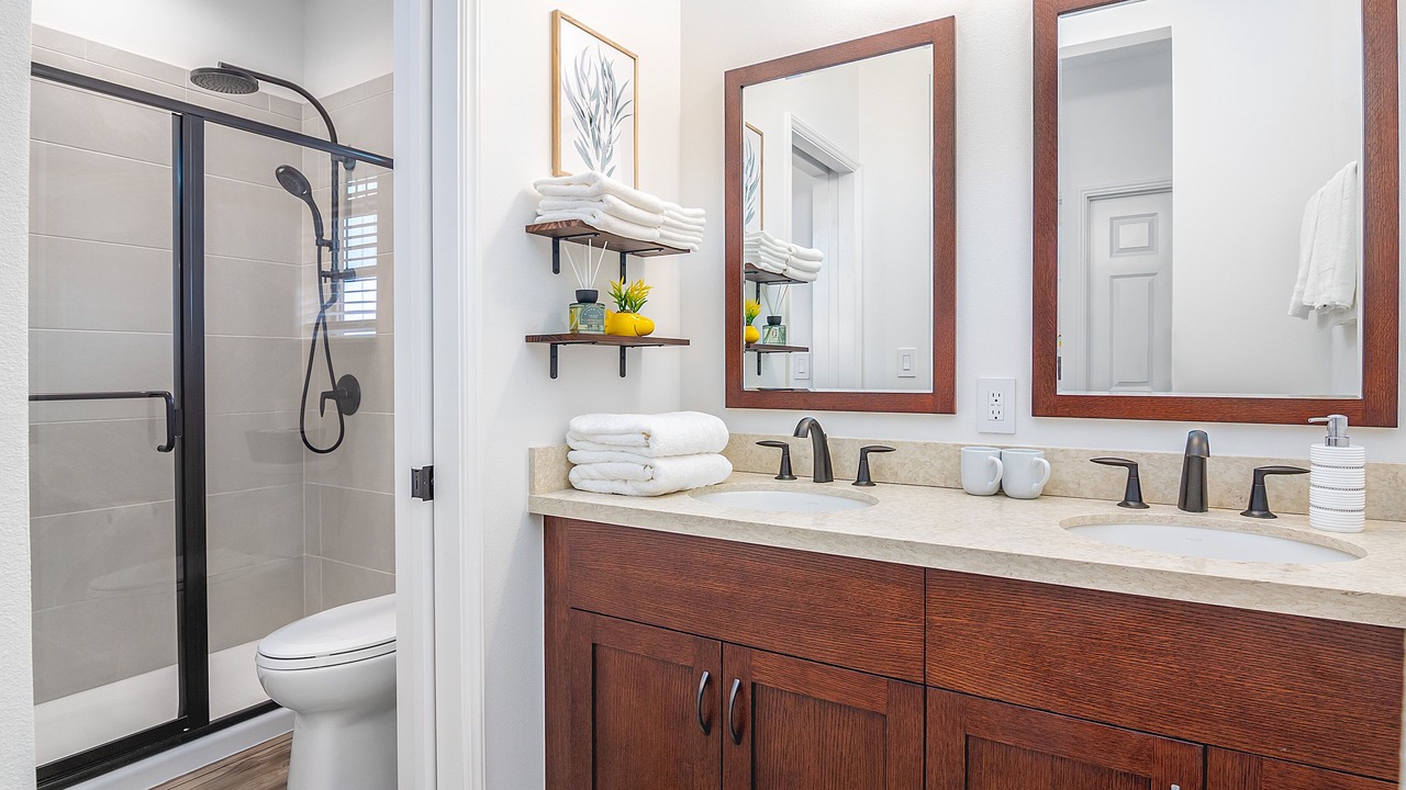 Photo of Bathroom in Makaha Valley