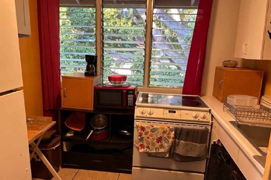 Photo of Kitchen in Diamond Head - Kapahulu - St. Louis