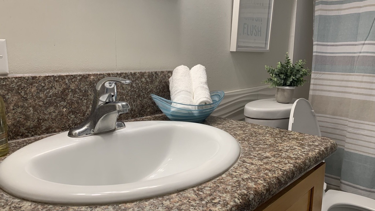 Photo of Bathroom in McCully - Moiliili