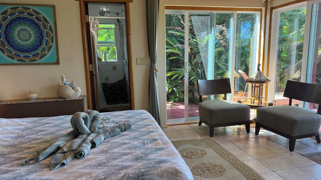 Photo of Bedroom in Huelo