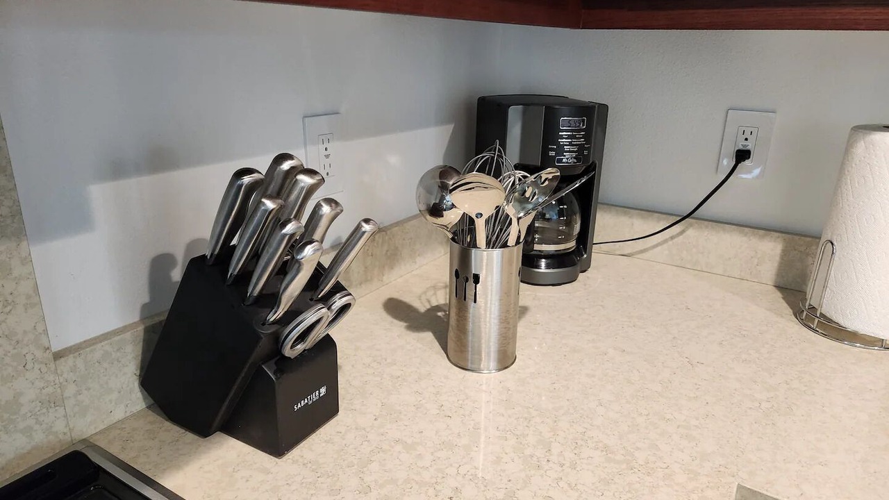Photo of Kitchen in Makaha Valley